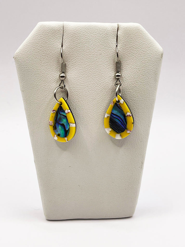 Small Teardrop Mother of Pearl with Yellow Earnings
